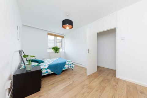 Flat 56, Collingwood House Darling Row, London, E1 5RR