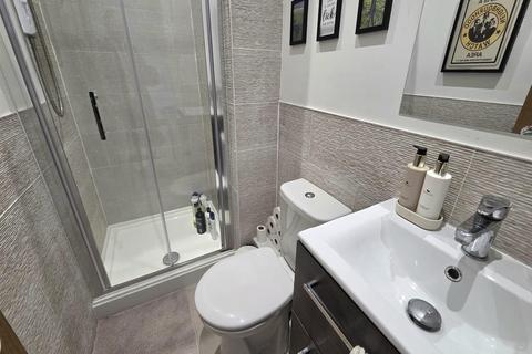 2 bedroom ground floor flat for sale, St. George's Terrace, Herne Bay CT6