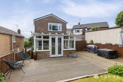 3 bedroom detached house for sale, Enfield Drive, Batley, WF17