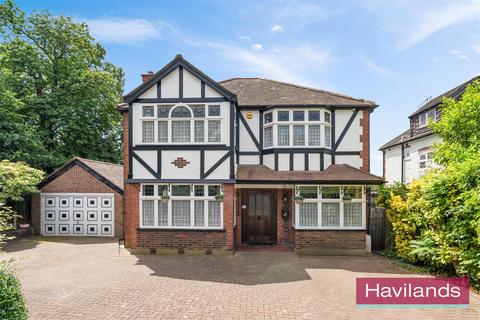 4 bedroom detached house for sale, Elmscott Gardens, London
