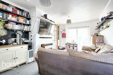 1 Godfrey Close, Stevenage, SG2 9SY