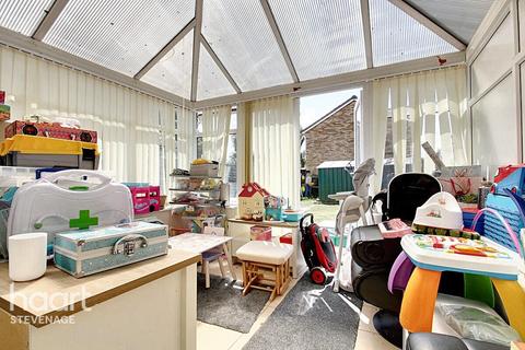 1 Godfrey Close, Stevenage, SG2 9SY