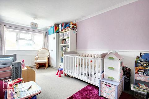 1 Godfrey Close, Stevenage, SG2 9SY
