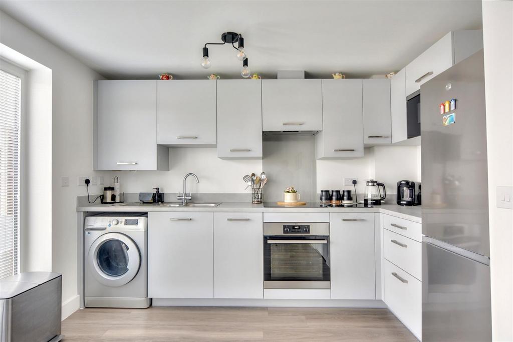 Kitchen 3.jpeg
