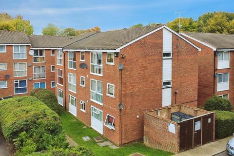 2 bedroom flat for sale, Nightingale Walk, Hemel Hempstead HP2