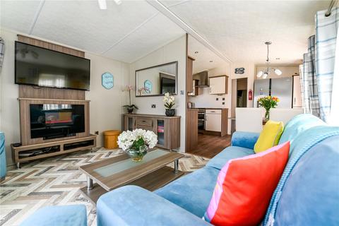 2 bedroom park home for sale, Shorefield, Shorefield Country Park, Downton, Hampshire, SO41