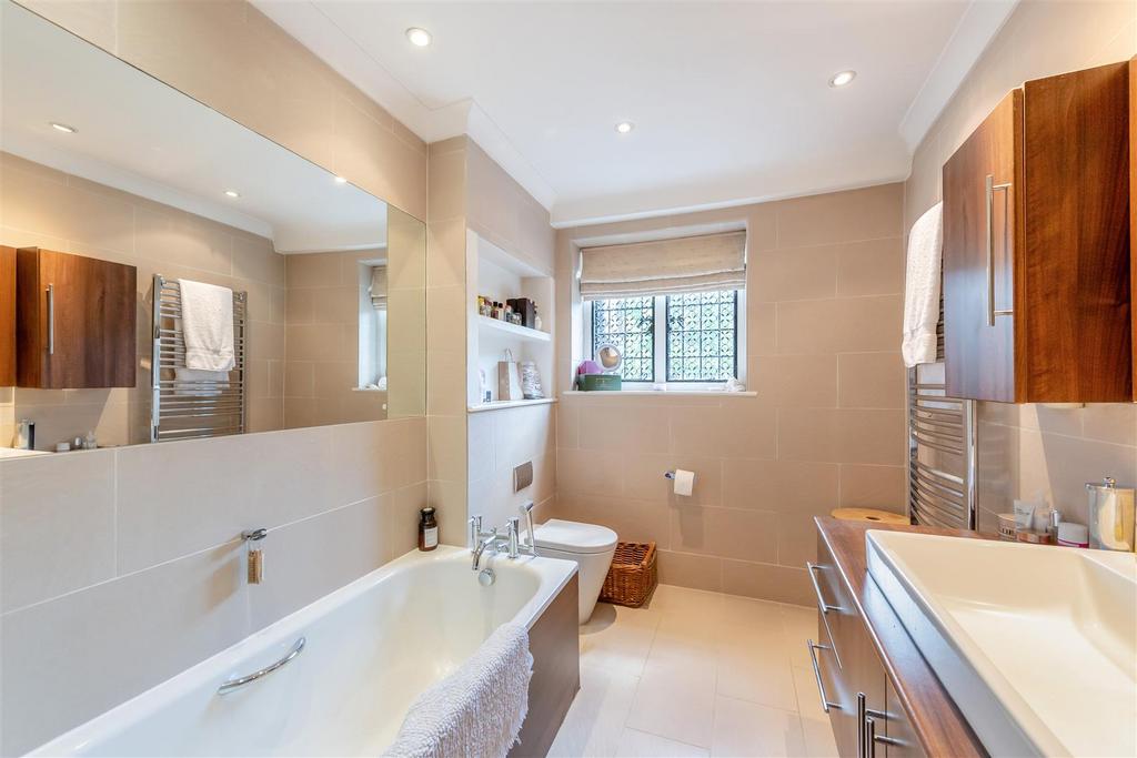 8649826-interior04.jpg