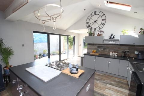 3 bedroom semi-detached house for sale, St Johns, Leicester LE19