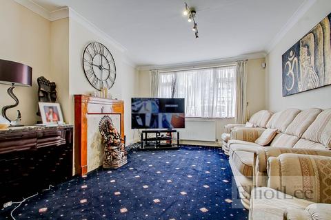3 bedroom end of terrace house for sale, East Court, Wembley HA0