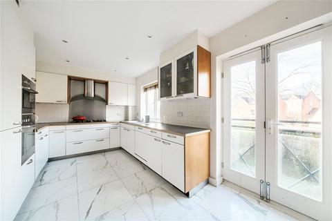 31 Longbourn, Windsor, SL4 3TN