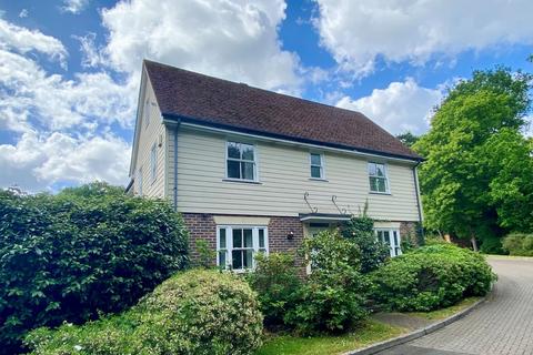 3 bedroom end of terrace house for sale, Autumn Grove, Bromley BR1