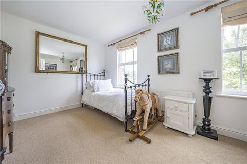 4 Offley Place, Isleworth, TW7 4SZ