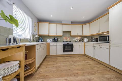 4 Offley Place, Isleworth, TW7 4SZ