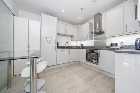 Flat 27, Fairbanks House Samuelson Place, Isleworth, TW7 4FL