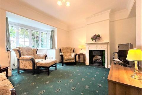 2 bedroom end of terrace house to rent, Chantry Place, Headstone Lane, Harrow, HA3
