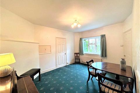 2 bedroom end of terrace house to rent, Chantry Place, Headstone Lane, Harrow, HA3