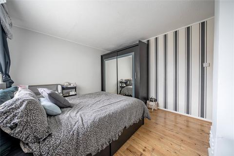 3 bedroom semi-detached house for sale, Deanswood View, Leeds, West Yorkshire