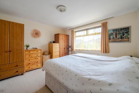 8 Hampden Drive, Kidlington, OX5 2LR