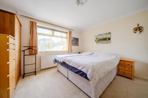 8 Hampden Drive, Kidlington, OX5 2LR