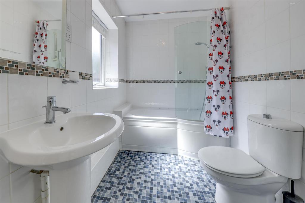 En Suite Bathroom 2