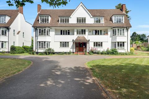Flat 5, Essex House Watts Road, Thames Ditton, KT7 0BY