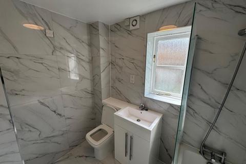 1 bedroom flat to rent, Webley Court, Enfield, EN3