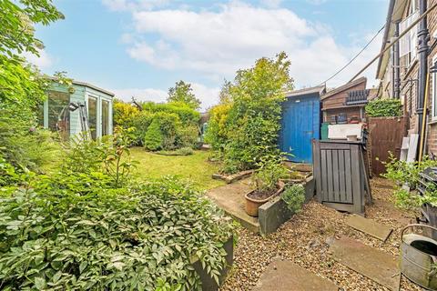 339 Downham Way, Bromley, BR1 5EN