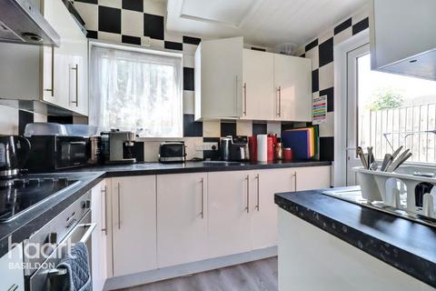 20 Brownlow Bend, Basildon, SS14 1QD