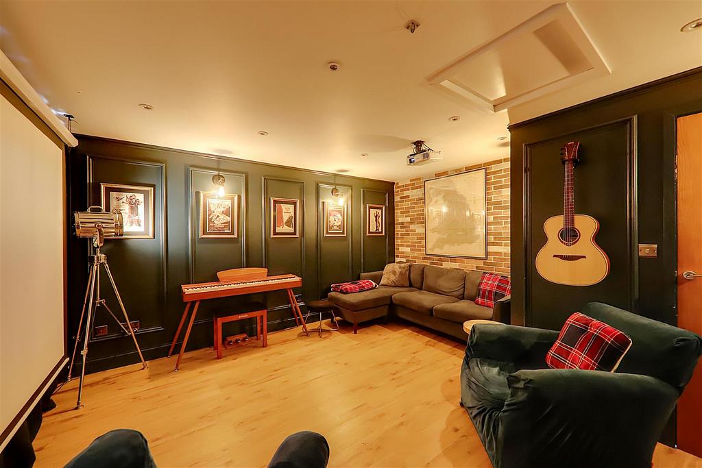 IMG 1695-IMG 1697.jpg