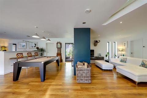 undefined, Honeysuckle Lane, Worthing