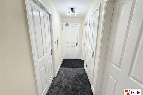 2 bedroom apartment to rent, Moss Lane, Bolton BL6