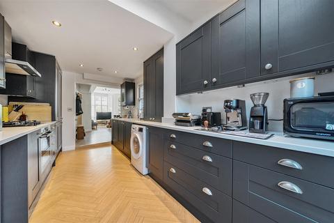 3 Acre Road, Kingston Upon Thames, KT2 6EF