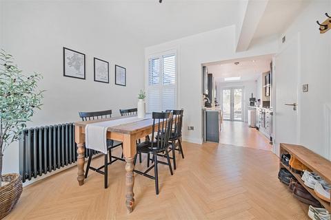 3 Acre Road, Kingston Upon Thames, KT2 6EF