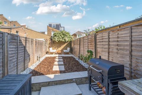 3 Acre Road, Kingston Upon Thames, KT2 6EF