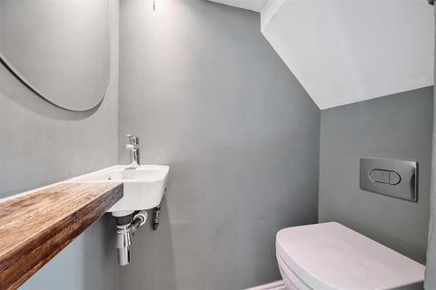 3 Acre Road, Kingston Upon Thames, KT2 6EF