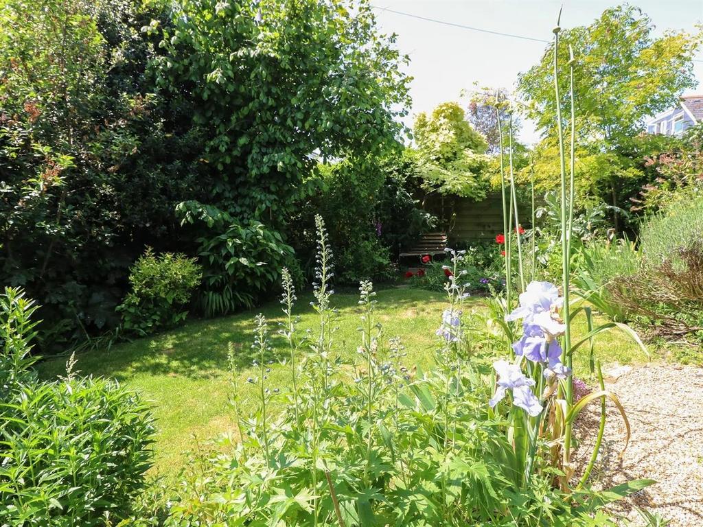 Thumbnail Garden 2.jpg