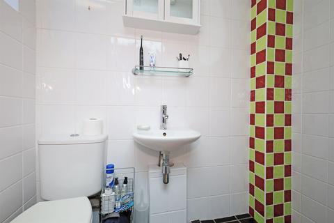 3 bedroom bungalow for sale, Sussex Avenue, PE21