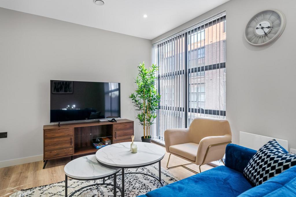 2-bedroom Luxury apartment To Let Pressworks B3