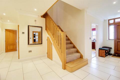 7 bedroom detached house for sale, Brookmans Avenue, Brookmans Park AL9