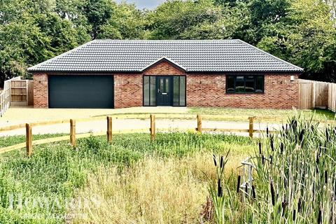 undefined, Autumn Close, Fleggburgh