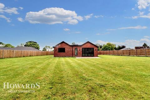 undefined, Autumn Close, Fleggburgh