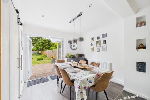 undefined, Churchill Avenue, Aylesbury, Buckinghamshire