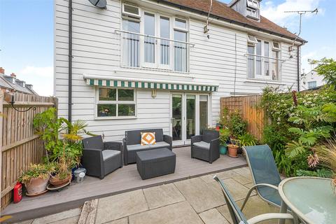 11 Cages Close, Whitstable, CT5 4FD