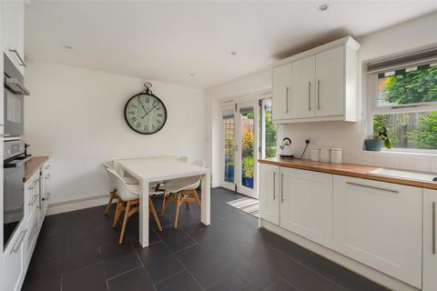 11 Cages Close, Whitstable, CT5 4FD