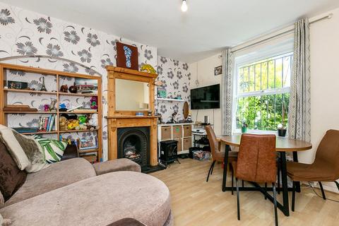2 bedroom terraced house for sale, Roundtable Road, Bromley, BR1