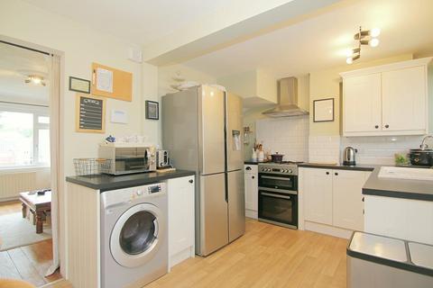 5 Barker Place, Leeds, LS13 4BU