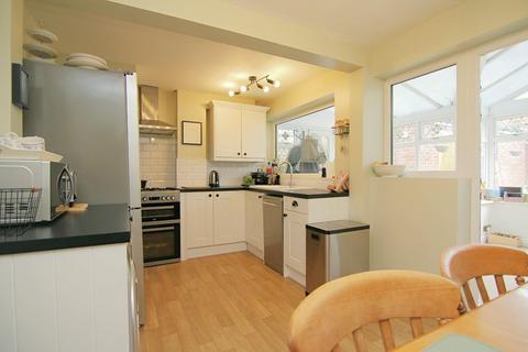 5 Barker Place, Leeds, LS13 4BU