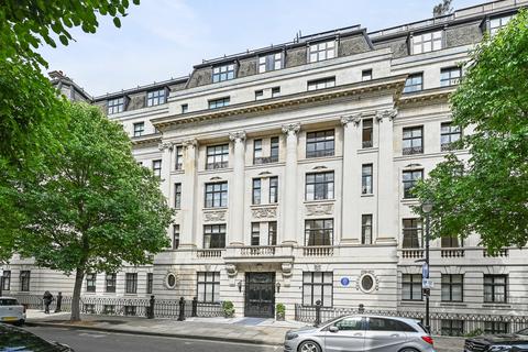 2 bedroom flat for sale, Mansfield Street, Marylebone Village, London W1G