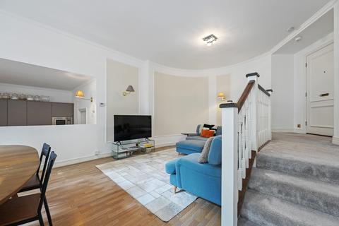2 bedroom flat for sale, Mansfield Street, Marylebone Village, London W1G