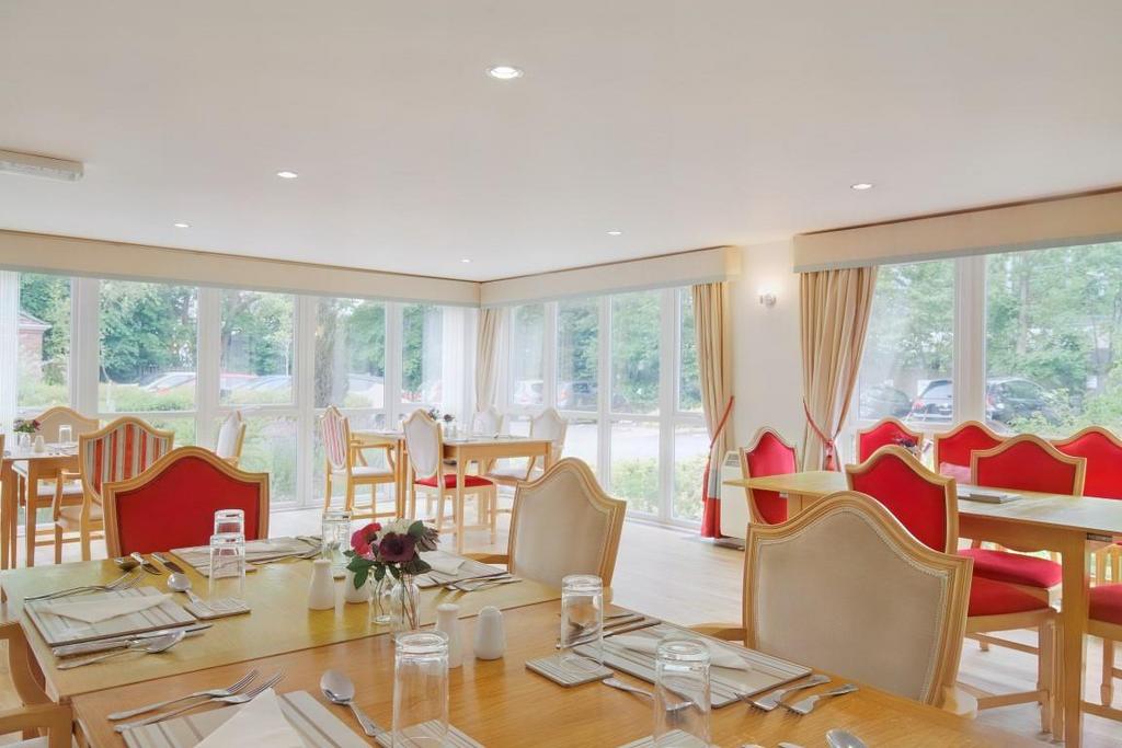 8561907-interior04 (Medium).JPG